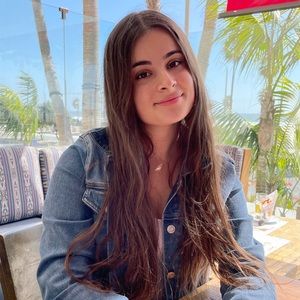 Meet your Posher, Sabrina